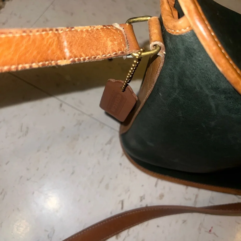 Vintage 1990 Coach Binocular Bag - Green and Tan - Picture 5 of 6